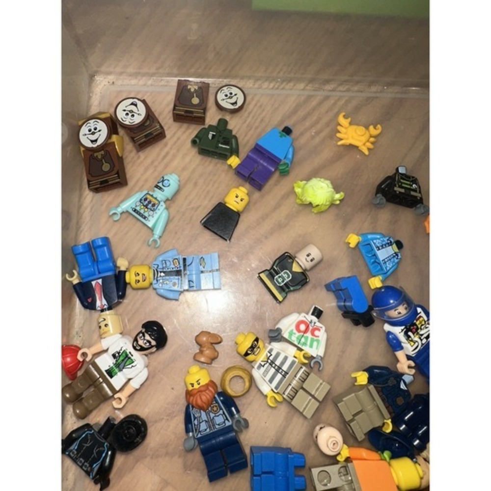 Lego Minifigures, Accessories, Weapons, Tools, Star wars, ETC READ - Picture 7 of 9